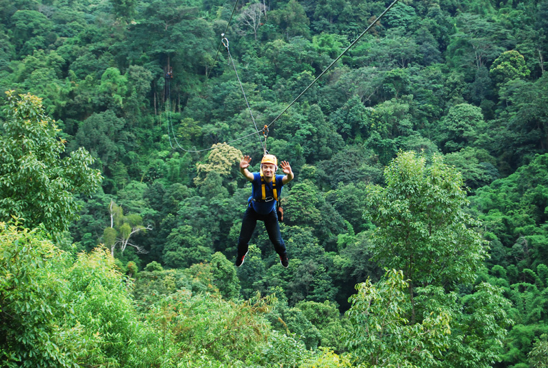 Skyline adventure The real zipline on the stuning of chiang mai